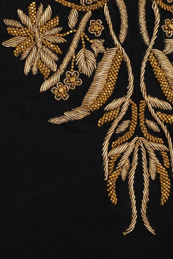 Alexander McQueen ասեղնագործություն